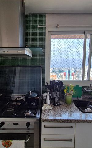 Apartamento à venda com 400m², 4 quartos e 6 vagas Apartamento à venda com 400m², 4 quartos e 6 vagasCozinha