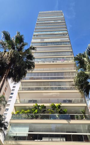 Apartamento à venda com 400m², 4 quartos e 6 vagas Apartamento à venda com 400m², 4 quartos e 6 vagasFachada
