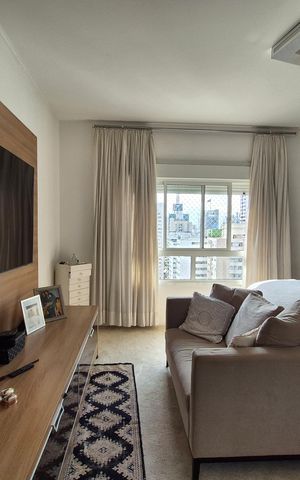 Apartamento à venda com 400m², 4 quartos e 6 vagas Apartamento à venda com 400m², 4 quartos e 6 vagasQuarto