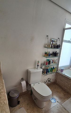 Apartamento à venda com 400m², 4 quartos e 6 vagas Apartamento à venda com 400m², 4 quartos e 6 vagasBanheiro