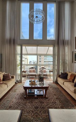Apartamento à venda com 400m², 4 quartos e 6 vagas Apartamento à venda com 400m², 4 quartos e 6 vagasSala