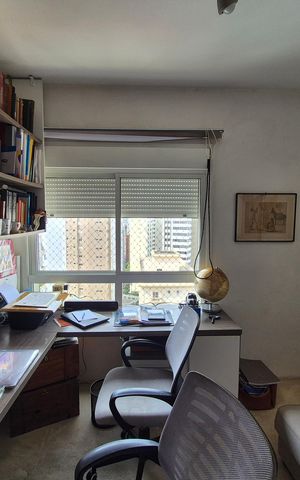 Apartamento à venda com 400m², 4 quartos e 6 vagas Apartamento à venda com 400m², 4 quartos e 6 vagasQuarto