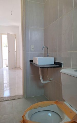 Casa à venda com 70m², 2 quartos e 1 vaga Casa à venda com 70m², 2 quartos e 1 vagaBanheiro social