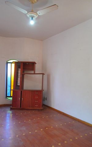 Casa à venda com 187m², 3 quartos e 2 vagasSala