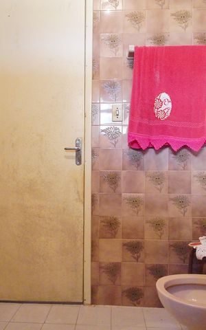 Casa à venda com 187m², 3 quartos e 2 vagasBanheiro