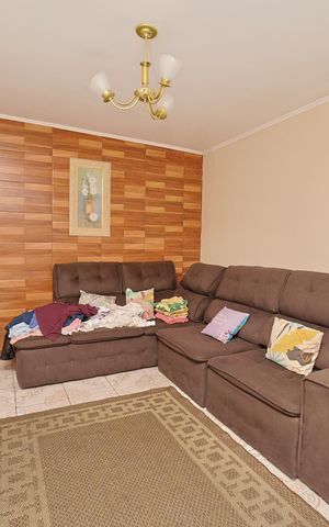 Casa à venda com 135m², 4 quartos e 3 vagasSala