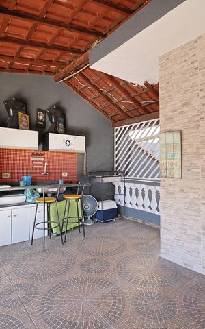 Casa à venda com 135m², 4 quartos e 3 vagasÁrea gourmet