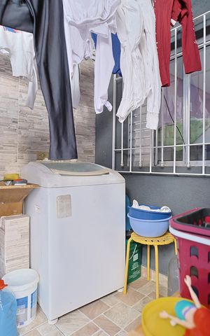 Casa à venda com 135m², 4 quartos e 3 vagasÁrea de Serviço 2