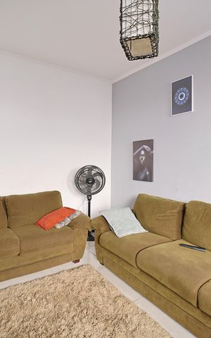 Casa à venda com 135m², 4 quartos e 3 vagasSala 2