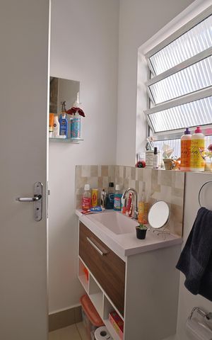 Casa à venda com 135m², 4 quartos e 3 vagasBanheiro 2