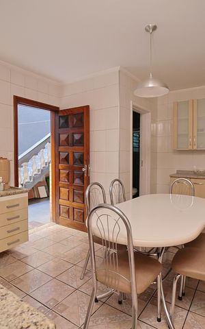 Casa à venda com 135m², 4 quartos e 3 vagasCozinha