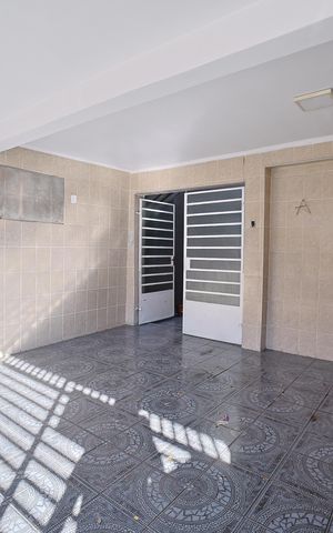 Casa à venda com 135m², 4 quartos e 3 vagasGaragem