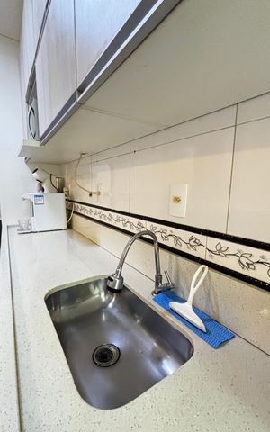 Apartamento à venda com 184m², 3 quartos e 4 vagas Apartamento à venda com 184m², 3 quartos e 4 vagasCozinha