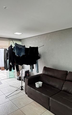 Apartamento à venda com 184m², 3 quartos e 4 vagas Apartamento à venda com 184m², 3 quartos e 4 vagasCobertura