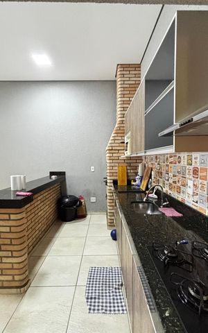 Apartamento à venda com 184m², 3 quartos e 4 vagas Apartamento à venda com 184m², 3 quartos e 4 vagasCobertura