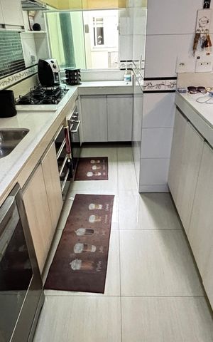 Apartamento à venda com 184m², 3 quartos e 4 vagas Apartamento à venda com 184m², 3 quartos e 4 vagasCozinha