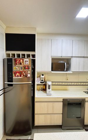 Apartamento à venda com 184m², 3 quartos e 4 vagas Apartamento à venda com 184m², 3 quartos e 4 vagasCozinha