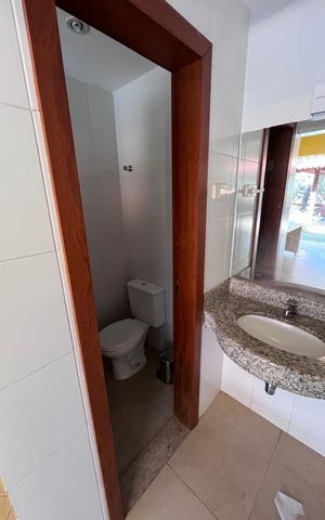 Apartamento à venda com 300m², 5 quartos e 4 vagas Apartamento à venda com 300m², 5 quartos e 4 vagasBanheiro de serviço
