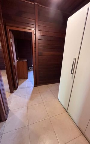 Apartamento à venda com 300m², 5 quartos e 4 vagas Apartamento à venda com 300m², 5 quartos e 4 vagasCorredor