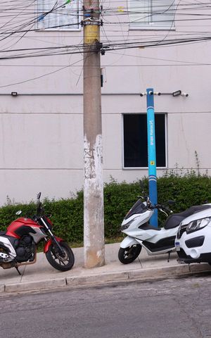 Apartamento à venda com 37m², 2 quartos e sem vagaPlaca GRANDE instalada na Fachada do condomínio , dia 07.08.2026 - Código da placa: CUKI-401