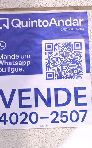 Apartamento à venda com 37m², 2 quartos e sem vagaPlaca GRANDE instalada na Fachada do condomínio , dia 07.08.2026 - Código da placa: CUKI-401