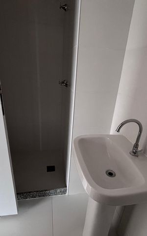 Apartamento para alugar com 99m², 2 quartos e 1 vaga Apartamento para alugar com 99m², 2 quartos e 1 vagaBanheiro do Quarto 1