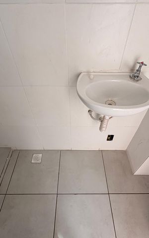 Apartamento à venda com 94m², 2 quartos e 1 vaga Apartamento à venda com 94m², 2 quartos e 1 vagaLavabo