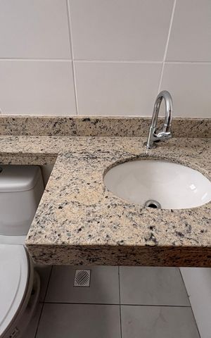 Apartamento à venda com 94m², 2 quartos e 1 vaga Apartamento à venda com 94m², 2 quartos e 1 vagaBanheiro