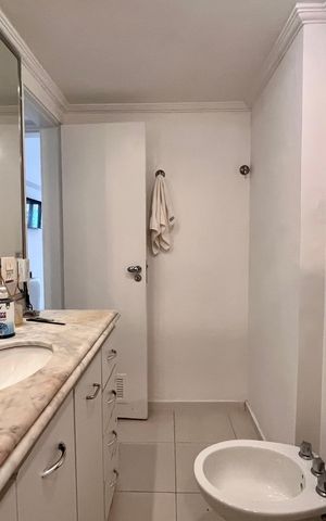 Apartamento para alugar com 170m², 3 quartos e 1 vaga Apartamento para alugar com 170m², 3 quartos e 1 vagaBanheiro social 2