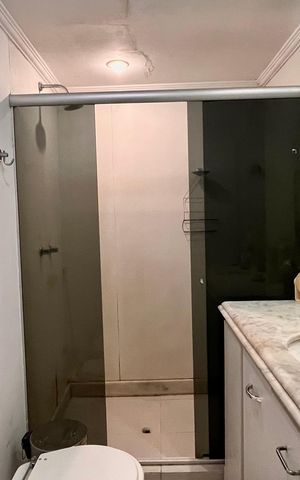Apartamento para alugar com 170m², 3 quartos e 1 vaga Apartamento para alugar com 170m², 3 quartos e 1 vagaBanheiro social 1