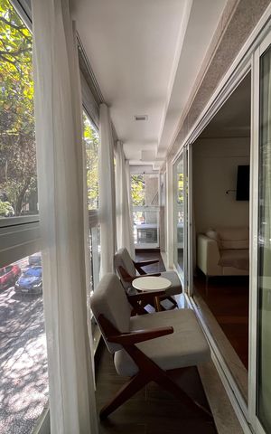 Apartamento para alugar com 170m², 3 quartos e 1 vaga Apartamento para alugar com 170m², 3 quartos e 1 vagaVaranda da sala