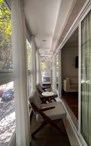 Apartamento para alugar com 170m², 3 quartos e 1 vaga Apartamento para alugar com 170m², 3 quartos e 1 vagaVaranda da Sala