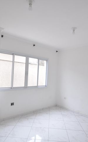 Casa de condomínio para alugar com 70m², 2 quartos e 2 vagasSala
