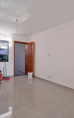 Casa para alugar com 110m², 3 quartos e 2 vagasSala