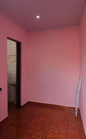 Casa para alugar com 58m², 1 quarto e 2 vagasQuarto 2