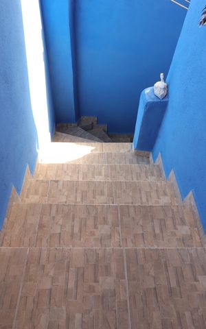 Casa para alugar com 58m², 1 quarto e 2 vagasEscada