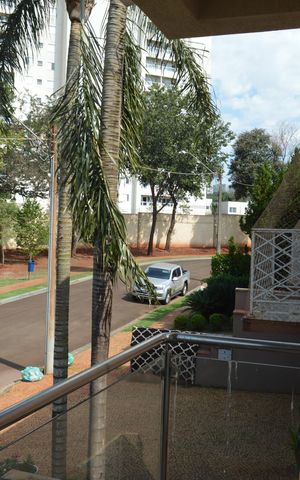 Casa de condomínio para alugar com 310m², 3 quartos e 3 vagasQuarto 1