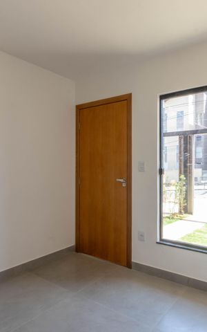 Casa à venda com 99m², 3 quartos e 1 vaga Casa à venda com 99m², 3 quartos e 1 vagaSala