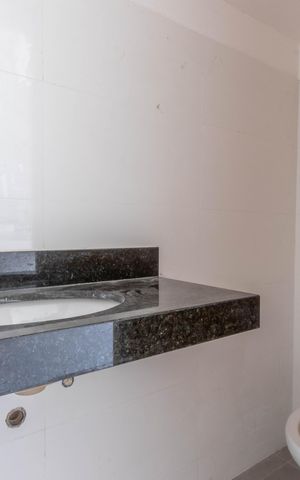 Casa à venda com 99m², 3 quartos e 1 vagaBanheiro