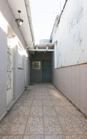 Casa à venda com 190m², 2 quartos e 2 vagas Casa à venda com 190m², 2 quartos e 2 vagasÁrea Externa