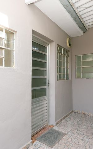 Casa à venda com 190m², 2 quartos e 2 vagas Casa à venda com 190m², 2 quartos e 2 vagasÁrea Externa