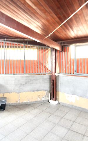 Casa à venda com 71m², 2 quartos e 2 vagas Casa à venda com 71m², 2 quartos e 2 vagasQuintal