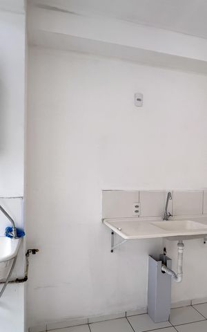 Apartamento para alugar com 45m², 2 quartos e sem vaga Apartamento para alugar com 45m², 2 quartos e sem vagaCozinha e área de serviço