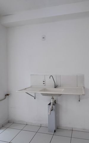 Apartamento para alugar com 45m², 2 quartos e sem vaga Apartamento para alugar com 45m², 2 quartos e sem vagaCozinha e área de serviço
