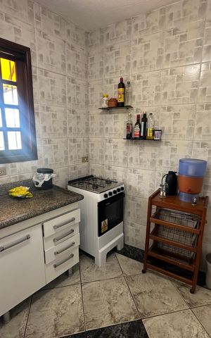 Casa para alugar com 160m², 3 quartos e 2 vagas Casa para alugar com 160m², 3 quartos e 2 vagasCozinha