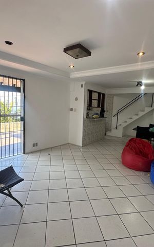 Casa para alugar com 160m², 3 quartos e 2 vagas Casa para alugar com 160m², 3 quartos e 2 vagasSala
