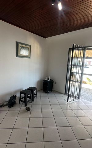 Casa para alugar com 160m², 3 quartos e 2 vagas Casa para alugar com 160m², 3 quartos e 2 vagasQuarto 1