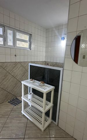 Casa para alugar com 160m², 3 quartos e 2 vagas Casa para alugar com 160m², 3 quartos e 2 vagasBanheiro 1