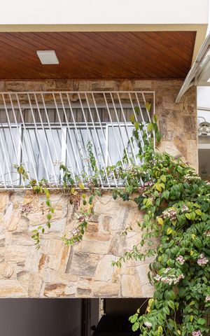 Casa para alugar com 125m², 4 quartos e 4 vagasFachada