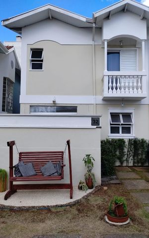 Casa de condomínio para alugar com 211m², 3 quartos e 2 vagas